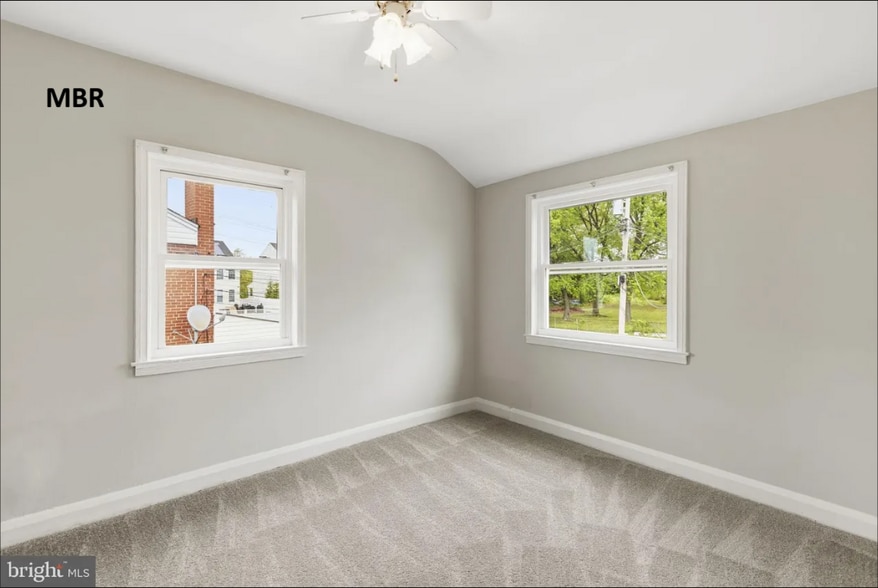 Building Photo - 1107 N Marlyn Ave