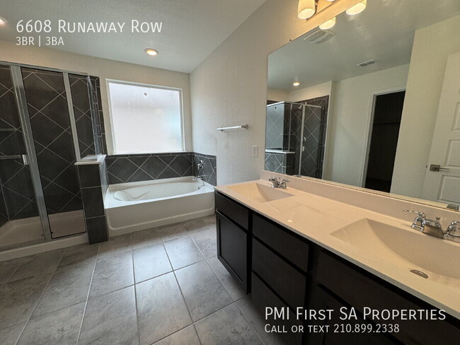 Building Photo - 6608 Runaway Row