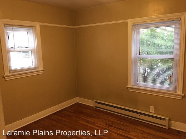 Building Photo - 1216 E Ivinson Ave