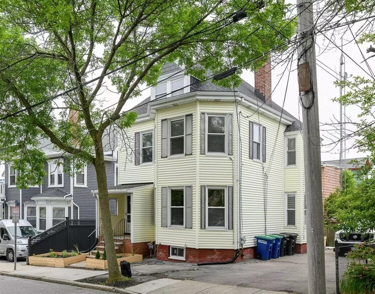 Building Photo - 36 Greenville St