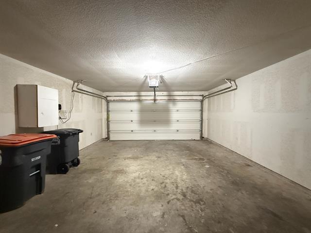 Building Photo - 701 Westwood Ct