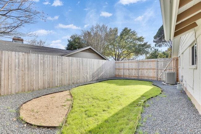Building Photo - 7709 Shoal Creek Blvd