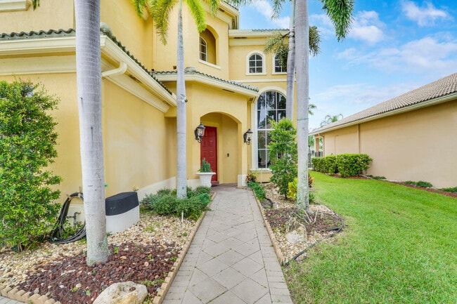 Building Photo - 5029 Forest Dale Dr