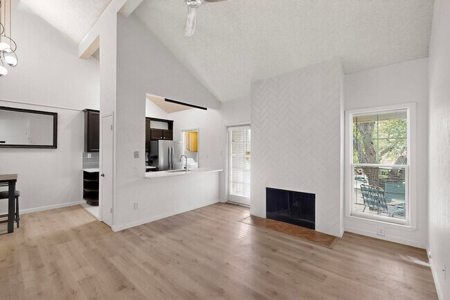 Building Photo - 5981 Arapaho Rd