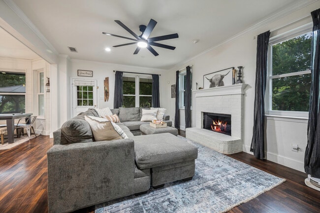 Building Photo - 15936 Co Rd 566