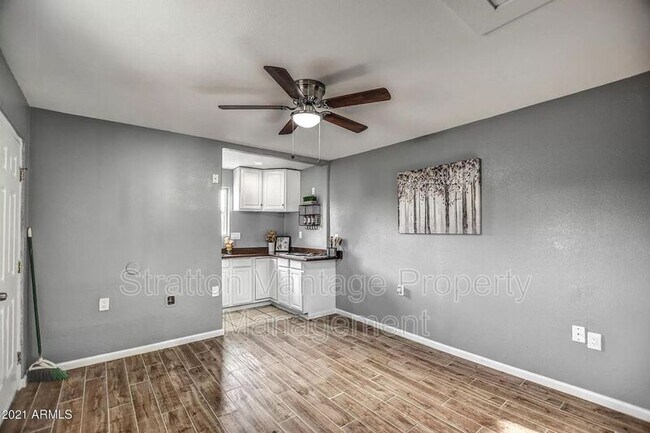 Building Photo - 15620 N Greasewood St