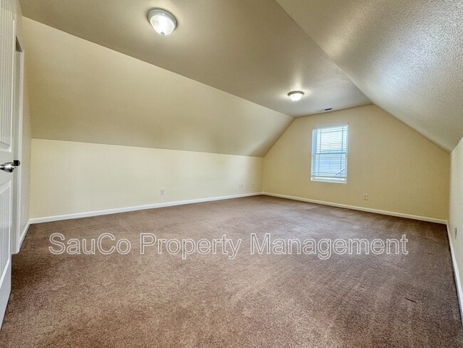Building Photo - 2485 Meridian Dr