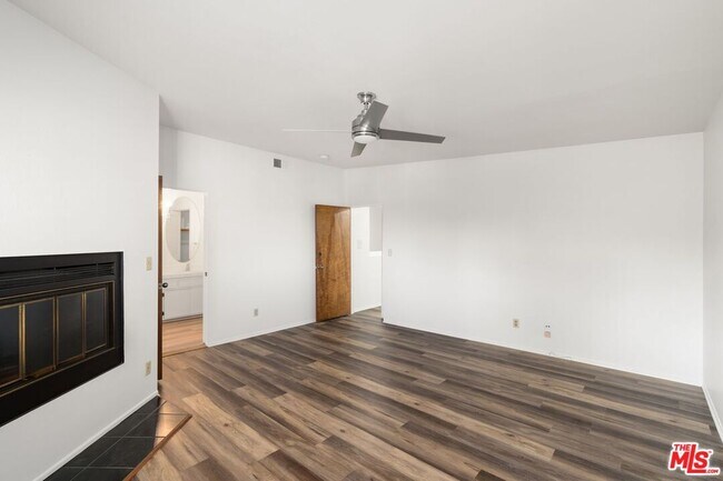 Building Photo - 3023 Berkeley Ave