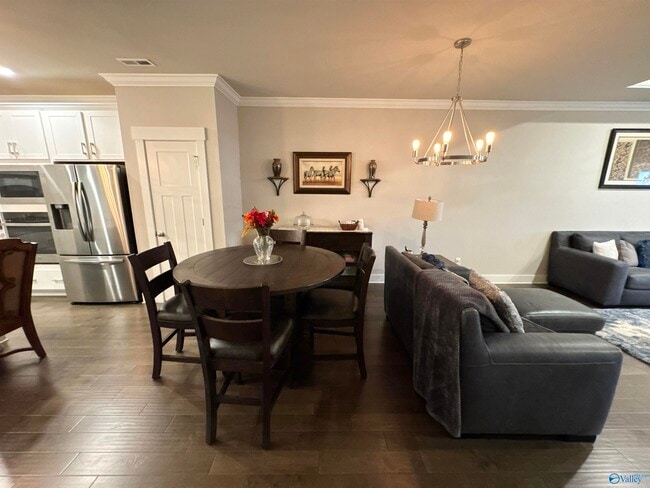 Building Photo - 414 Raleigh Elm Dr