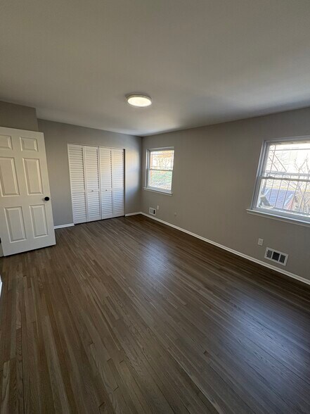 Bedroom - 600 Bergen St