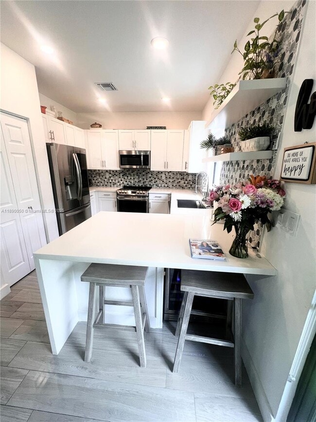 Building Photo - 4654 Santa Cruz Way