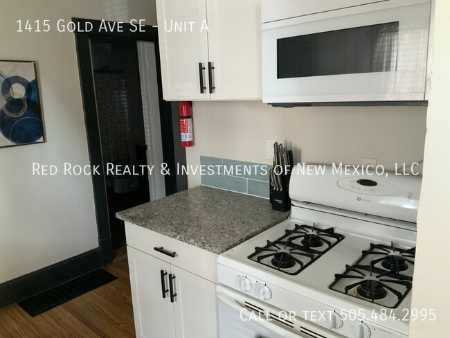 Building Photo - 1415 Gold Ave SE