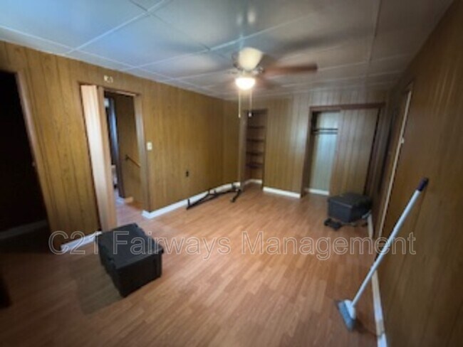 Building Photo - 620 Carothers Ave