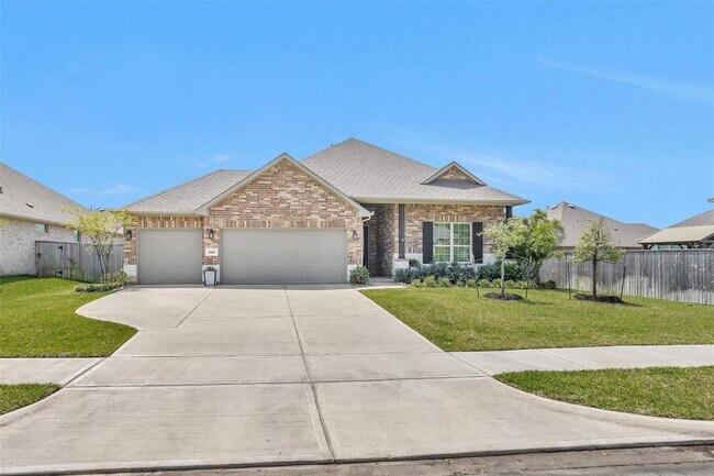 Building Photo - 31411 Raleigh Creek Dr