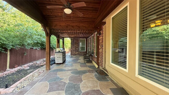 Building Photo - 6728 S Fork Dr