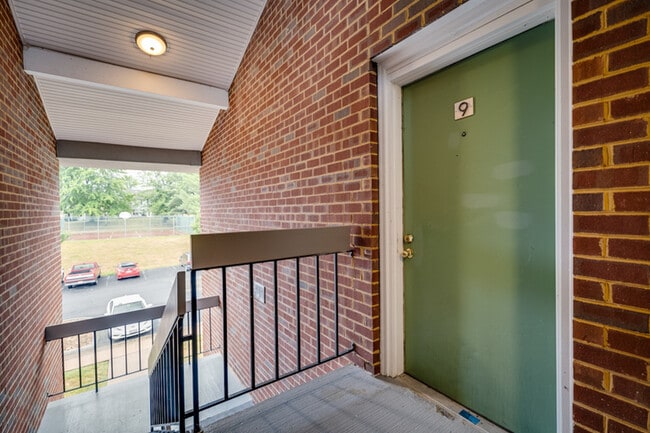 Building Photo - 1116-9 Blue Ridge Drive