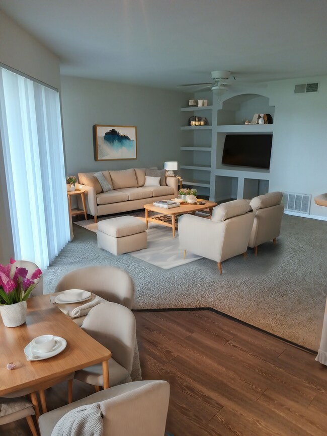 Building Photo - Second Floor LLC - Bermuda Dunes Units