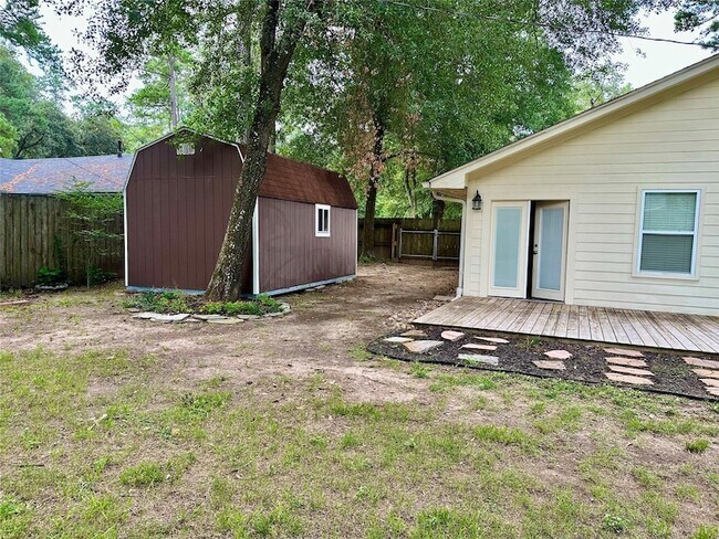 Building Photo - 239 Ridgewood Dr