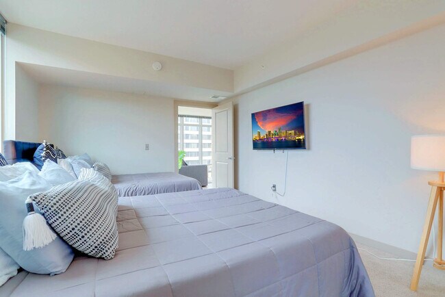 Building Photo - 22202 18th St S