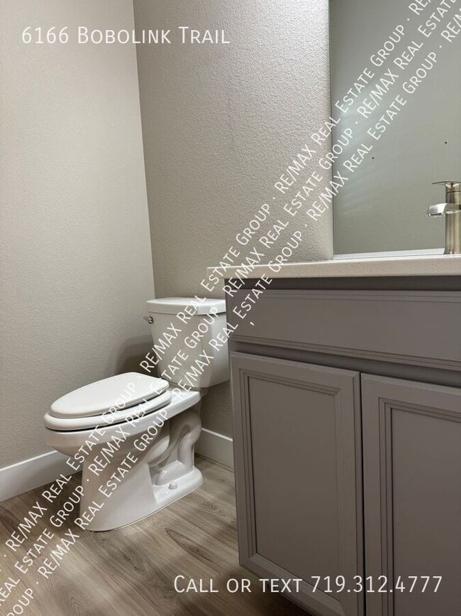 Building Photo - 6166 Bobolink Trl