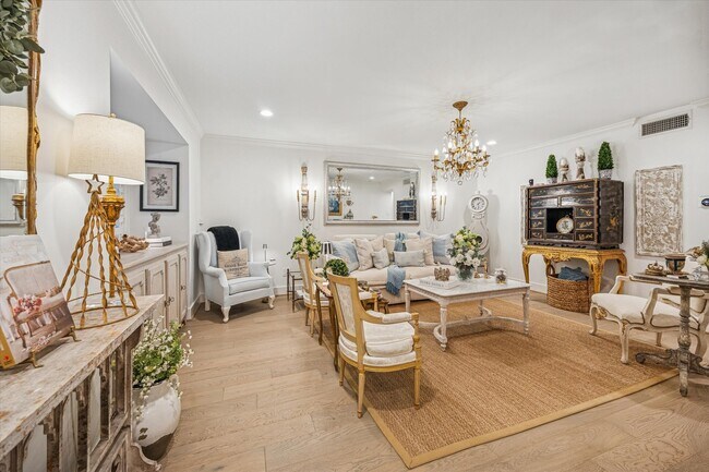 Building Photo - 5822 Doliver Dr