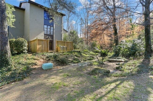 Building Photo - 36 Ivy Pkwy NE