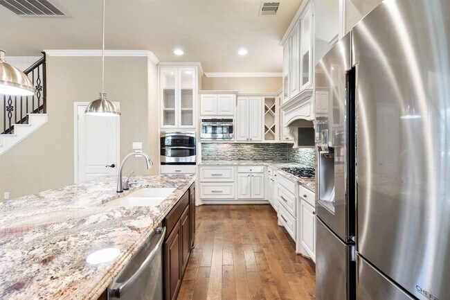 Building Photo - 19 Jonquil Pl