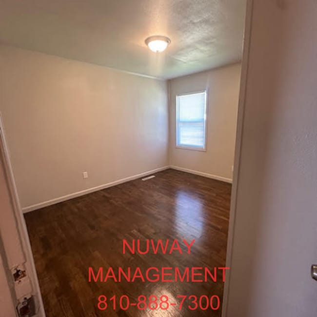 Building Photo - AVAILABLE NOW!!!! - 3 bedroom house in Grand Blanc