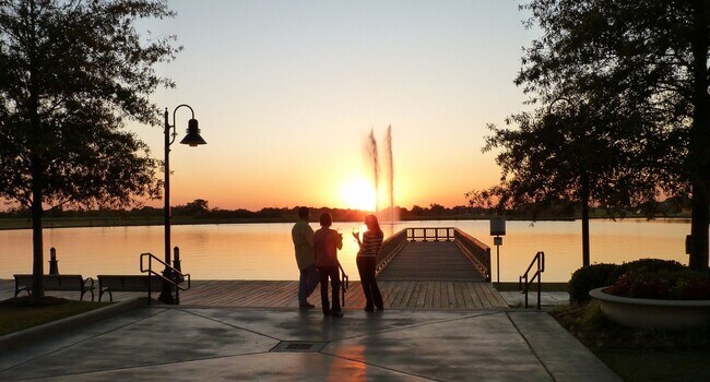 Building Photo - 115 Gaunt Ln