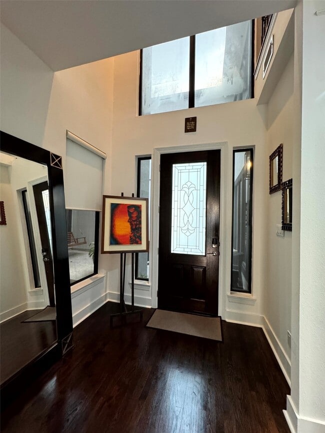 Building Photo - 824 Birdsall St