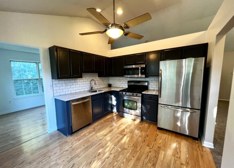 Building Photo - 1007 Magnolia Ln