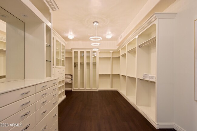 Building Photo - 4490 E Valley Vista Ln