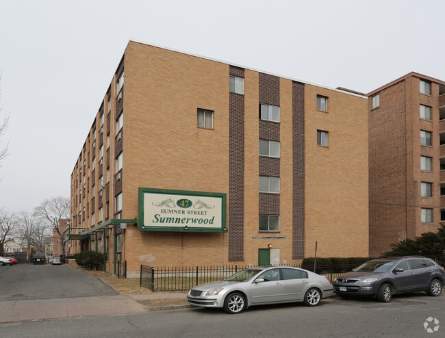 Building Photo - 47 Sumner St