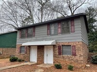 Building Photo - 606 Elm St