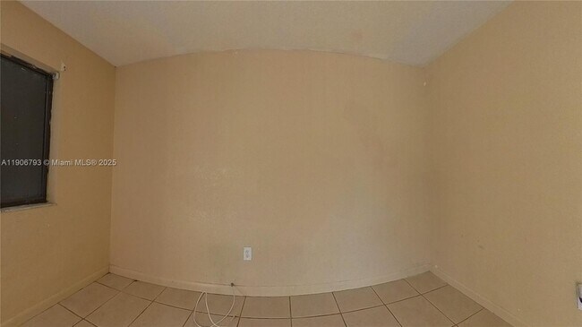 Building Photo - 28210 SW 143rd Ct