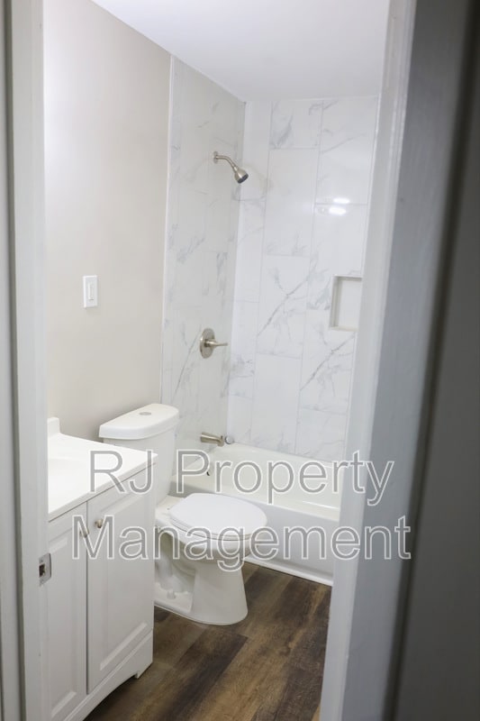 Building Photo - 1731 Sea Isle Rd