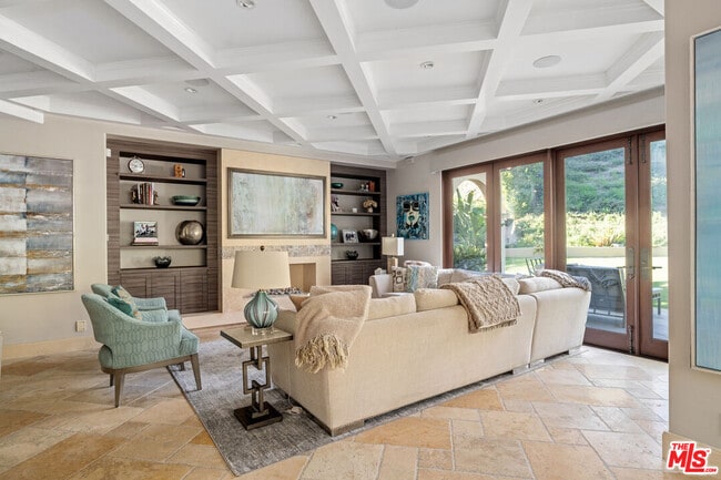 Building Photo - 17771 Cll De Palermo