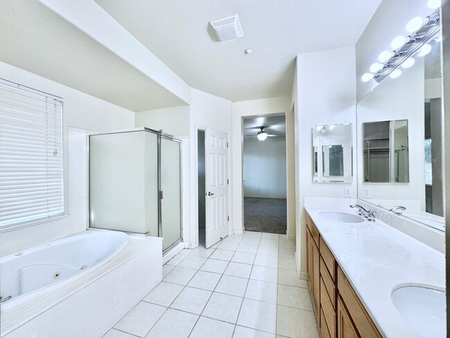 Building Photo - 1207 Silverton Way