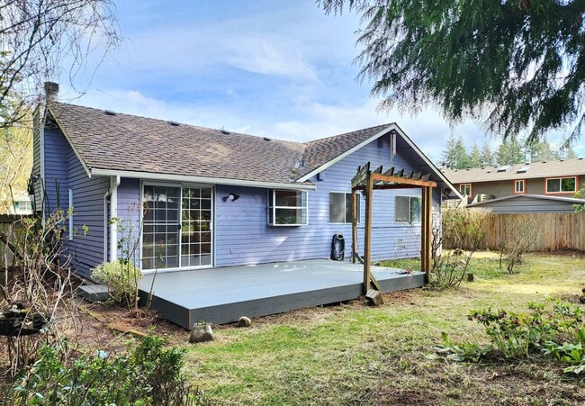 Building Photo - 2 Bedroom / 2 Bath Home in Everett