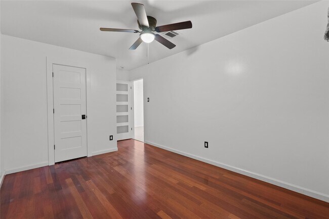 Building Photo - 9814 Sageroyal Ln