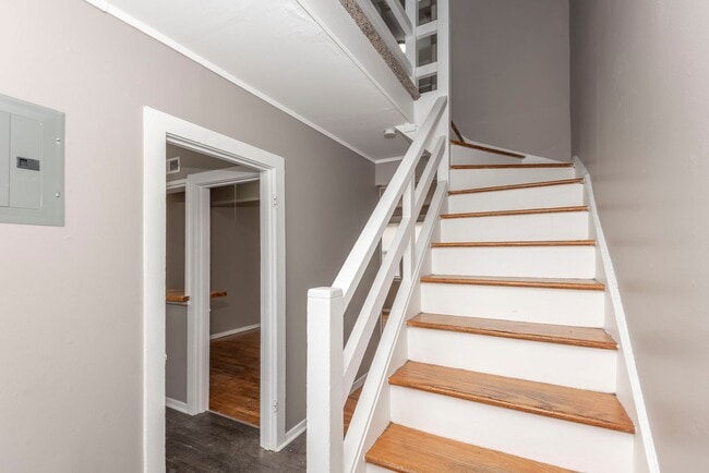 Building Photo - Please View 3D Virtual Walk-Through Before...
