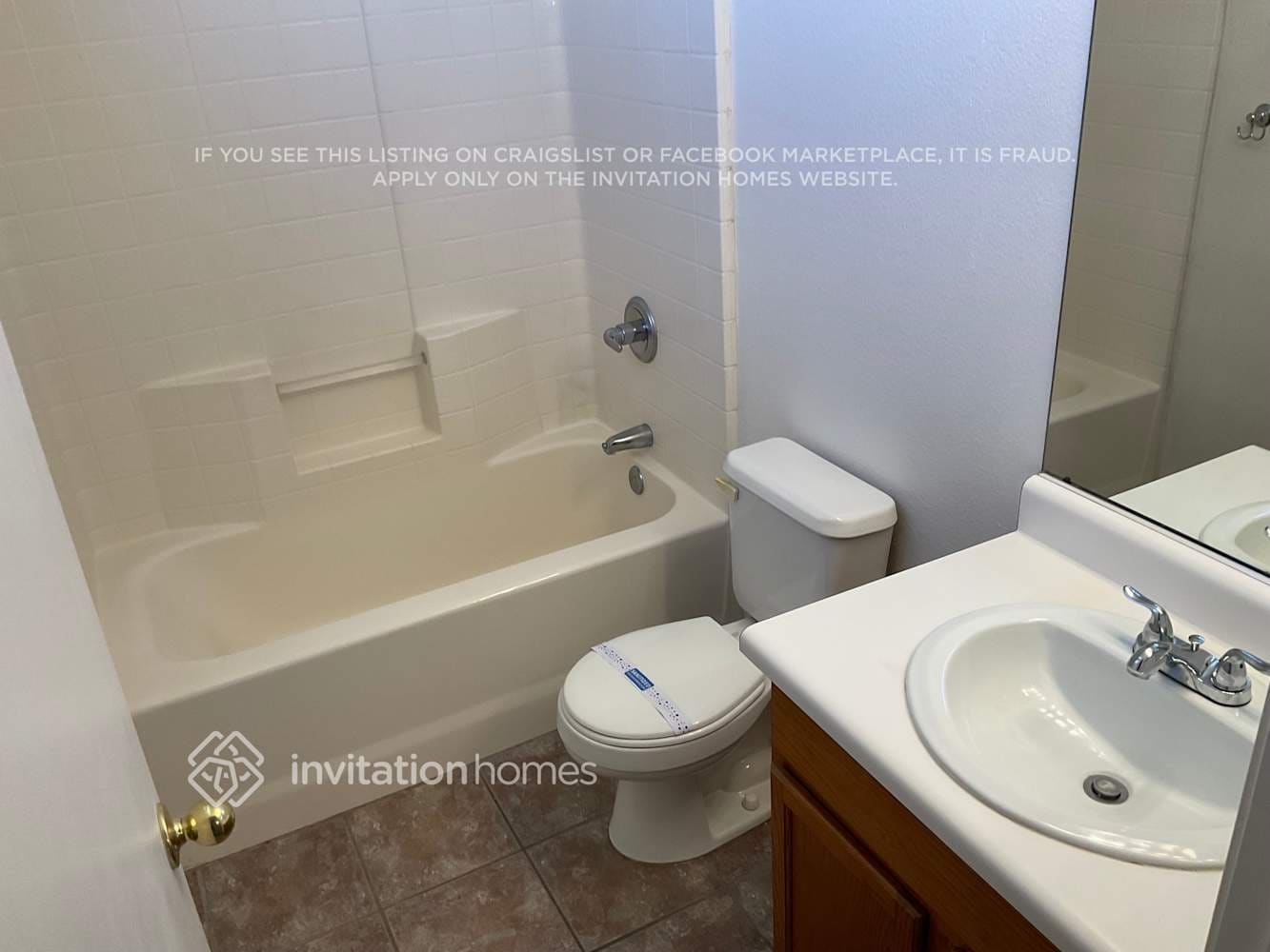 Building Photo - 954 E Pima Ave