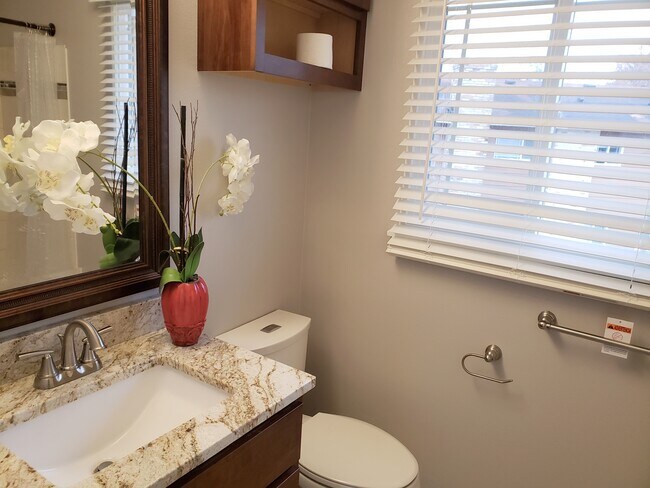 Building Photo - 5825 Balsam Rd