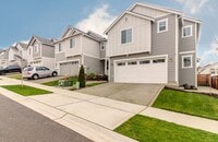 Building Photo - Beautiful 3 Bedroom 2.5 Bathroom Property