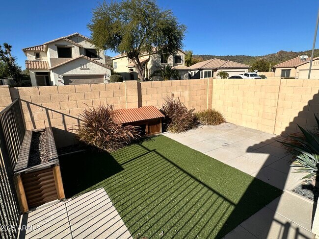 Building Photo - 25412 N 40th Ln