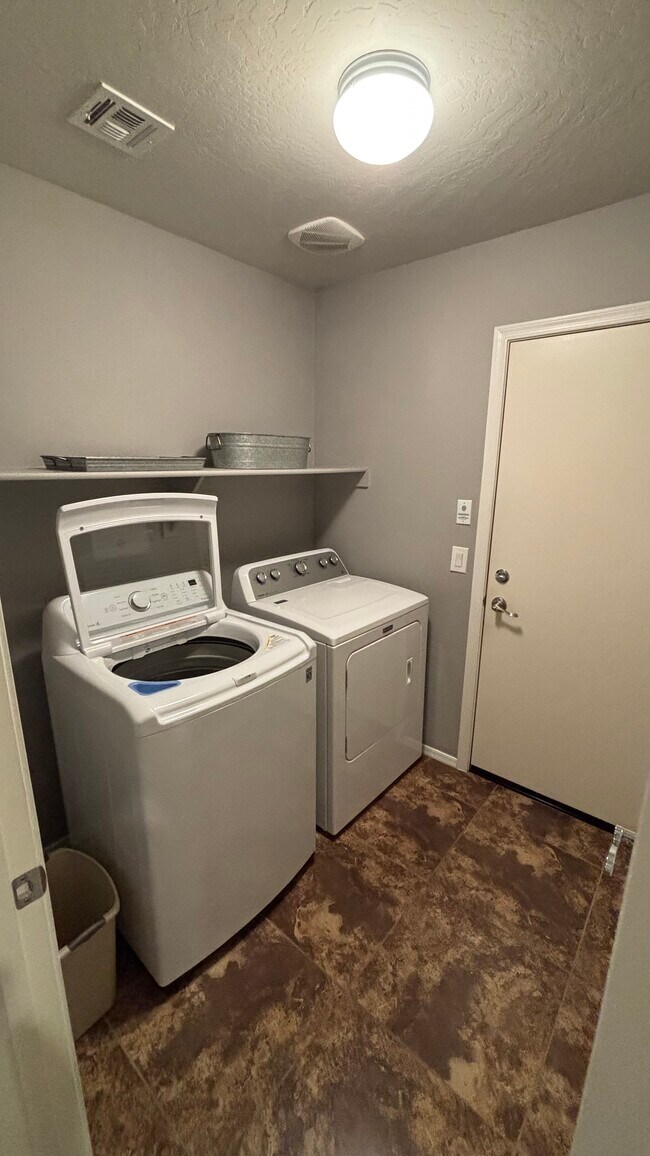 Building Photo - 19589 N Portarosa Ct