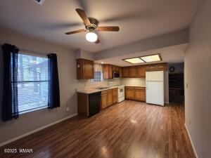 Building Photo - 5240 S 28th Pl