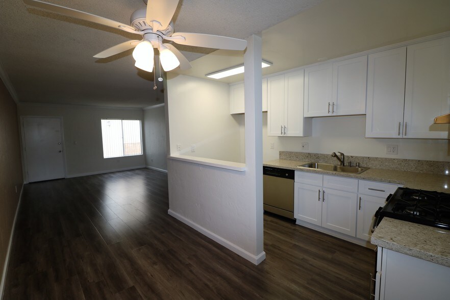 Villa Vista Apartments 1061210632 Knott Ave Stanton CA 90680