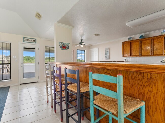 Building Photo - 779 Cr 257