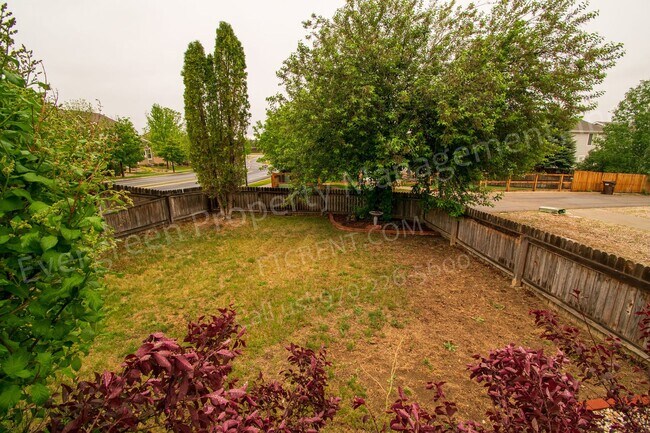 Building Photo - 6714 Autumn Ridge Dr